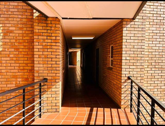 2 BEDROOM APARTMENT FOR SALE IN HATFIELD